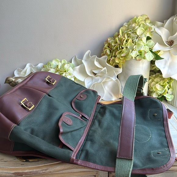 RARE! Vintage Orvis Company Canvas and Leather Messenger Bag - Picture 12 of 16
